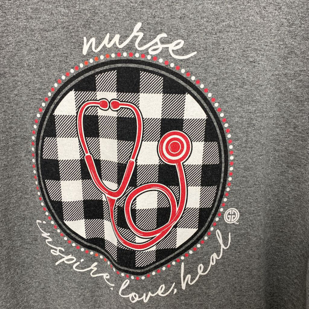NURSE, LOVE, HEAL GRAPHIC TEE