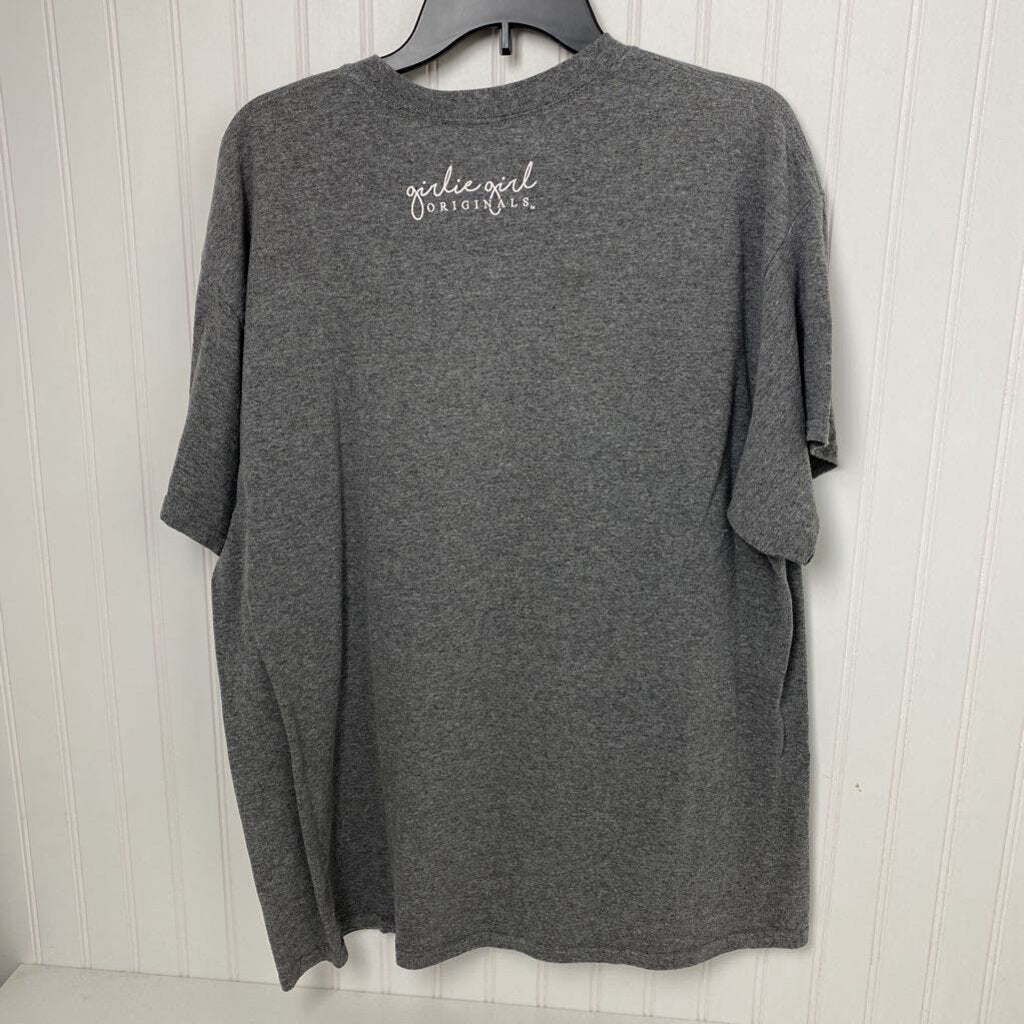 NURSE, LOVE, HEAL GRAPHIC TEE