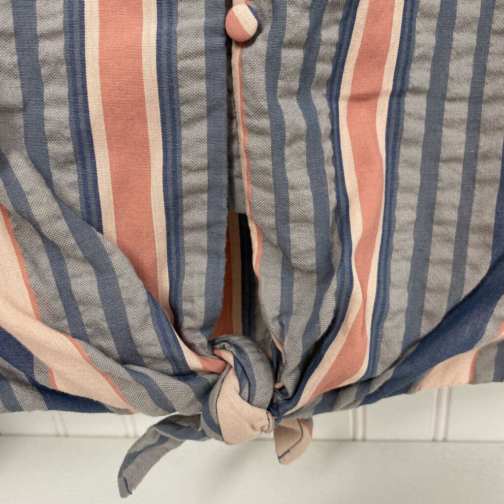 BUTTON DOWN SHORT SLEEVED
