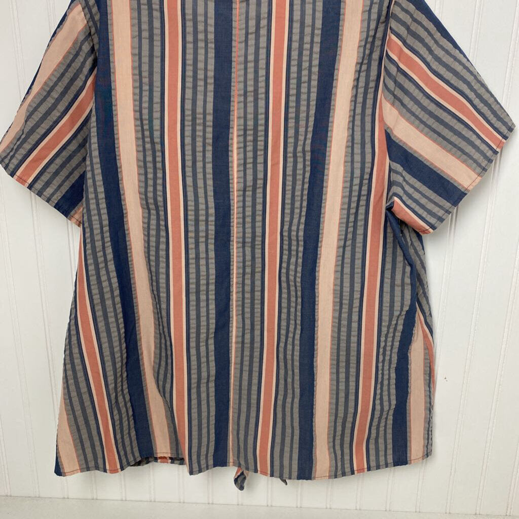 BUTTON DOWN SHORT SLEEVED