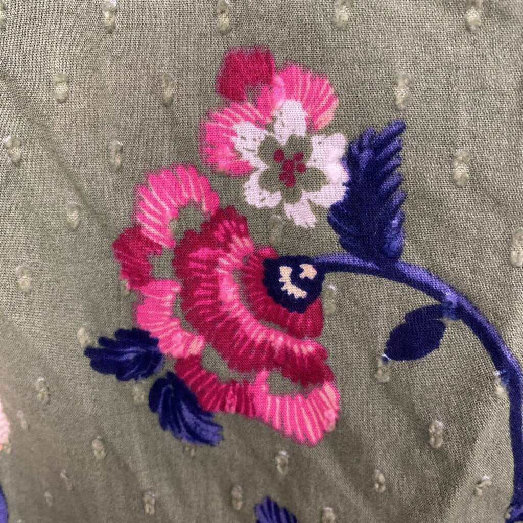 CAP SLEEVED FLORAL TOP