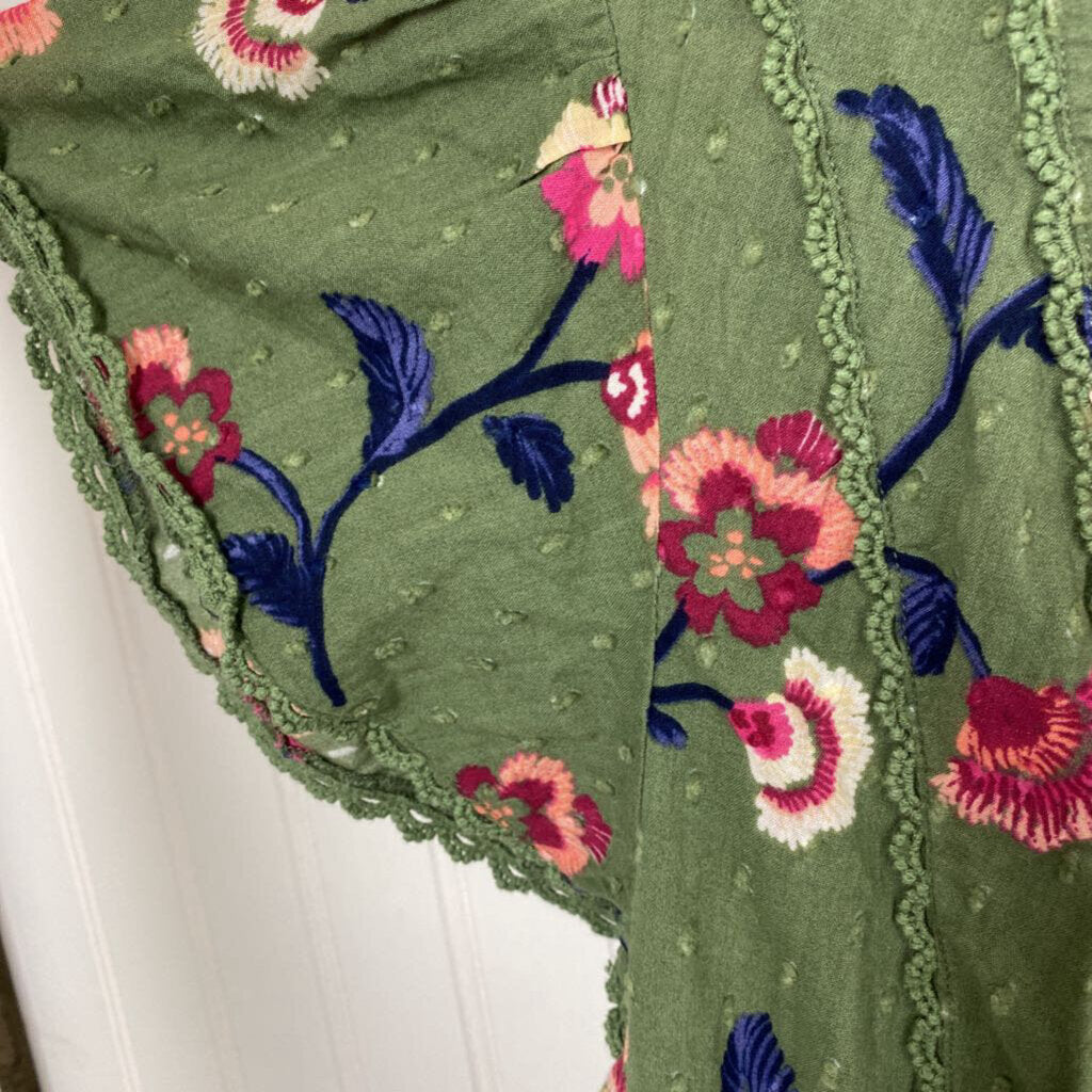 CAP SLEEVED FLORAL TOP