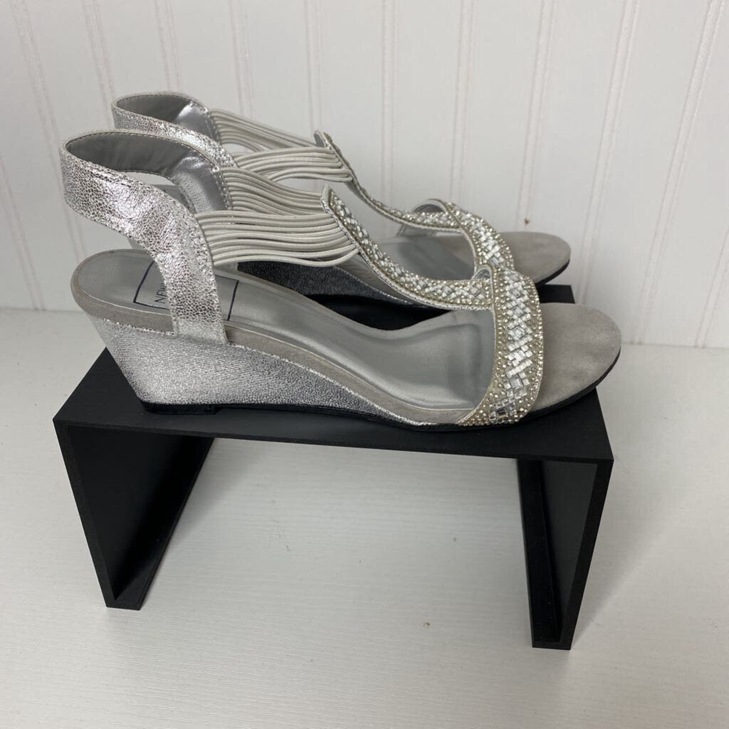 SILVER EMBELLISHED HEELS