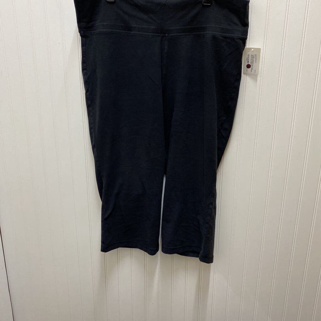 ACTIVE CAPRI LEGGINGS