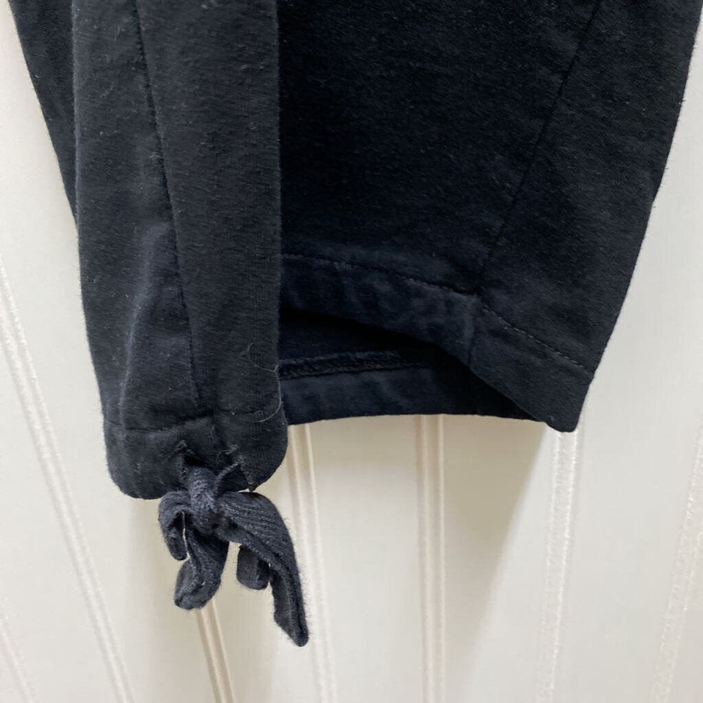 TIE LEG CAPRI LEGGINGS