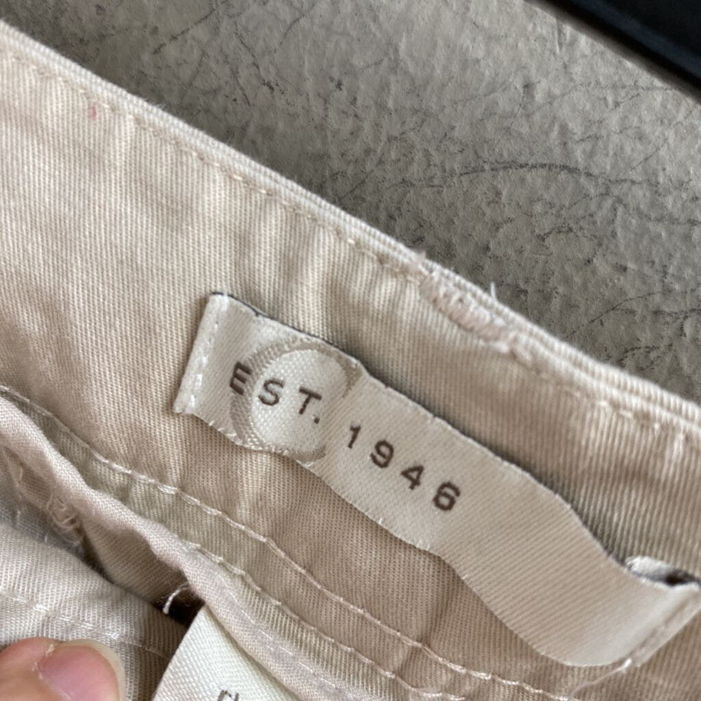 PLEATED KHAKI PANTS