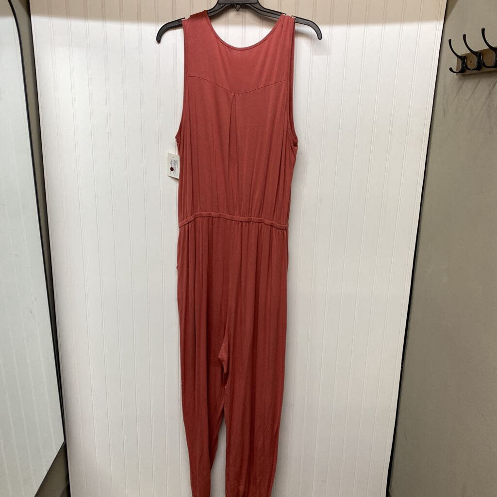 SLEEVLESS PANT ROMPER