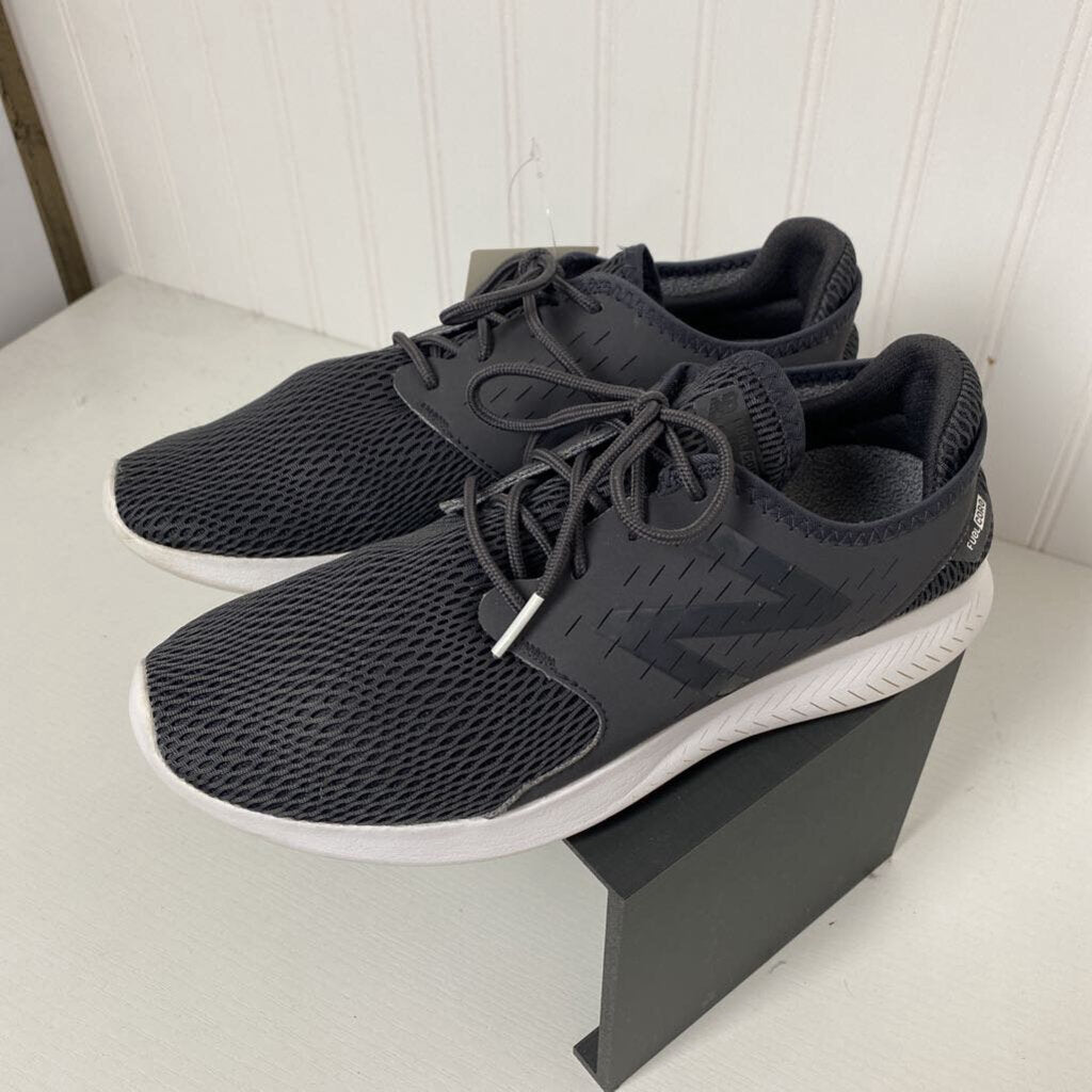 LADIES TENNIS SHOES