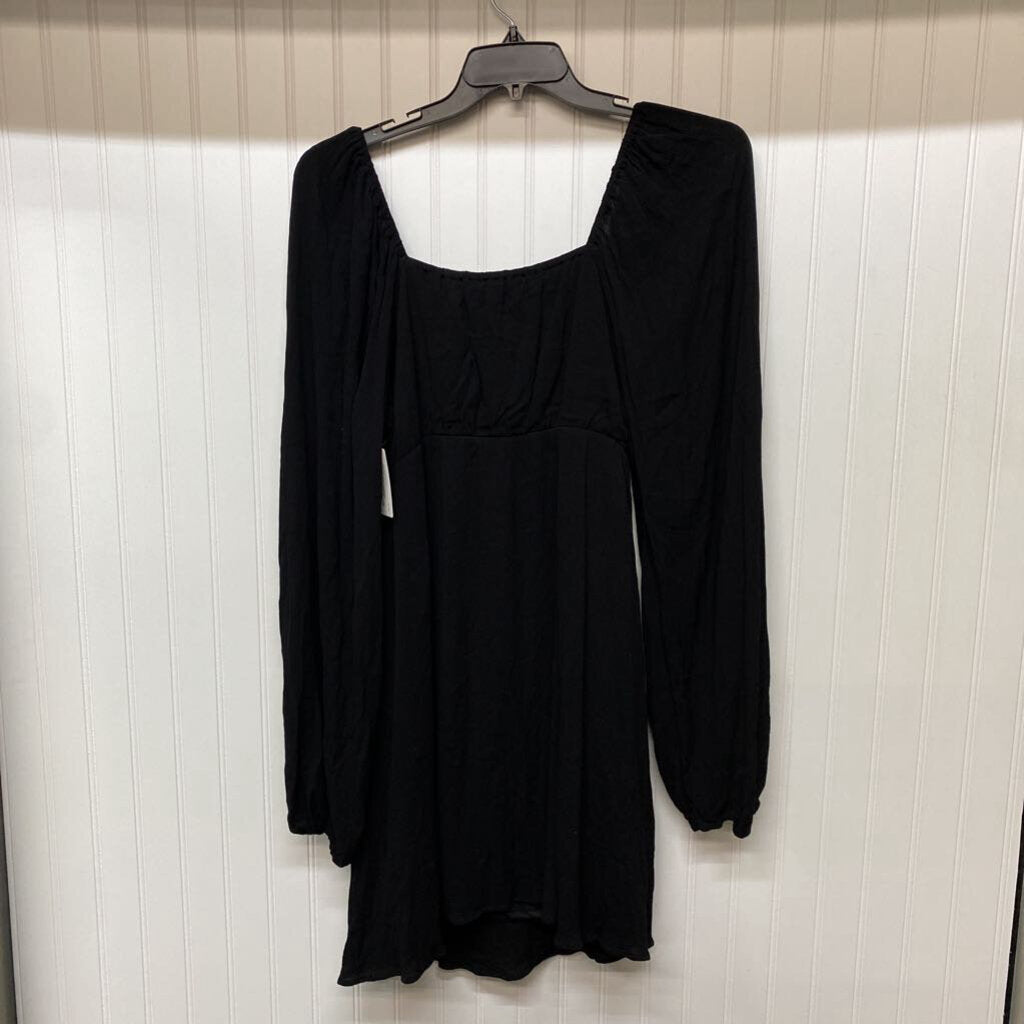 LONG SLEEVED SHORT DRESS