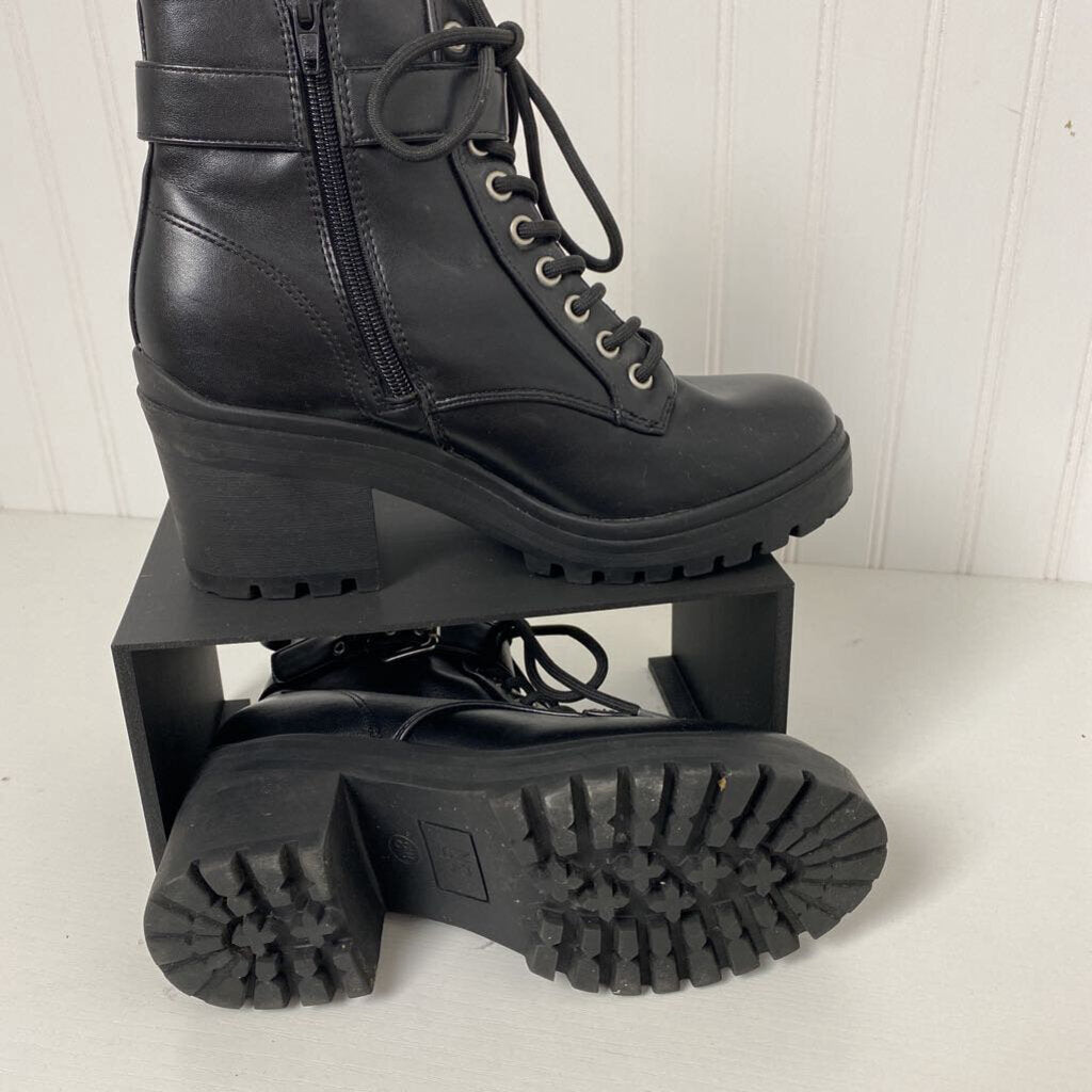 LADIES BOOTS