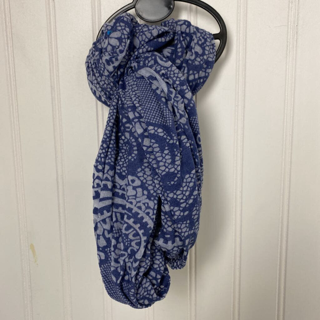 PAISLEY PRINT SCARF