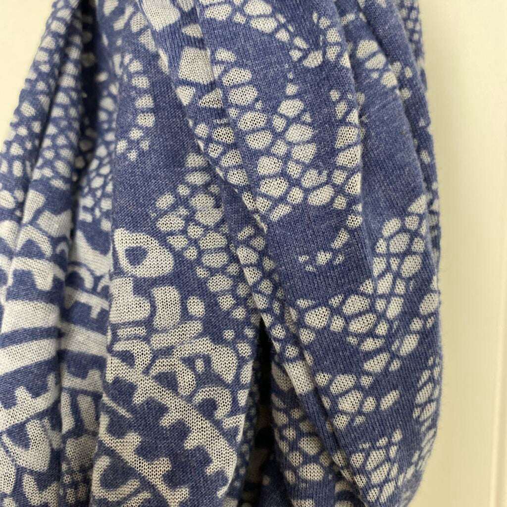 PAISLEY PRINT SCARF
