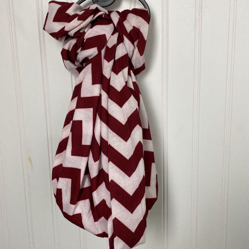 CHEVERON PRINT SCARF