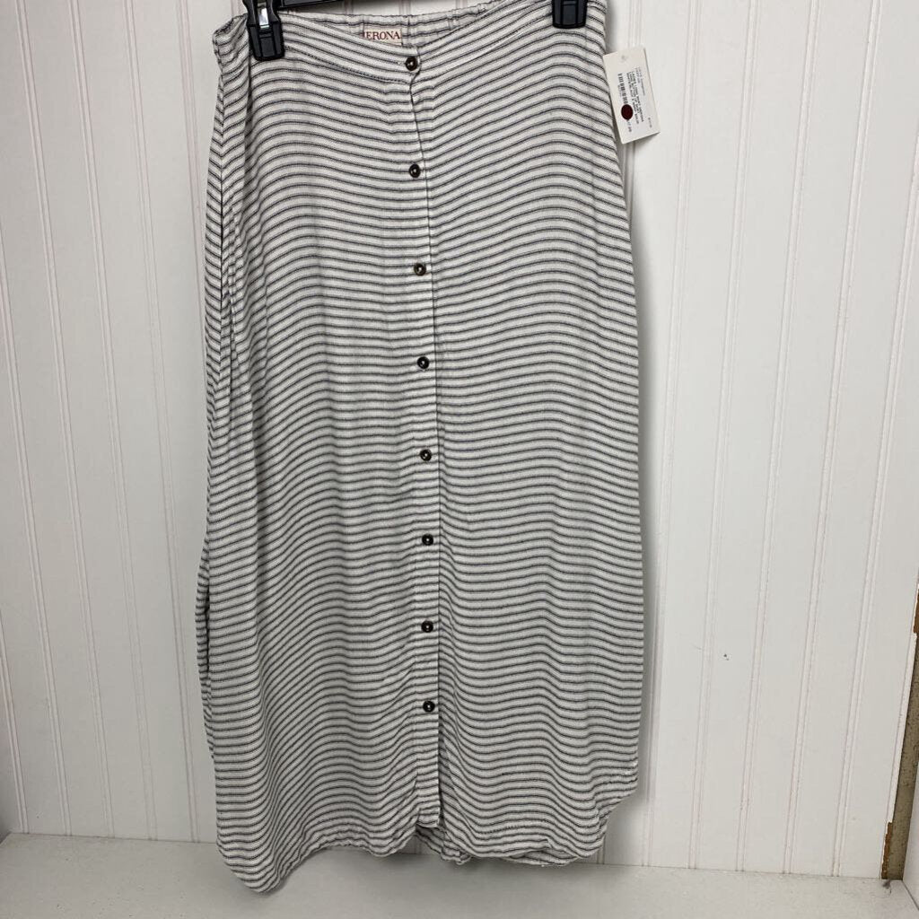 LONG BUTTON UP SKIRT