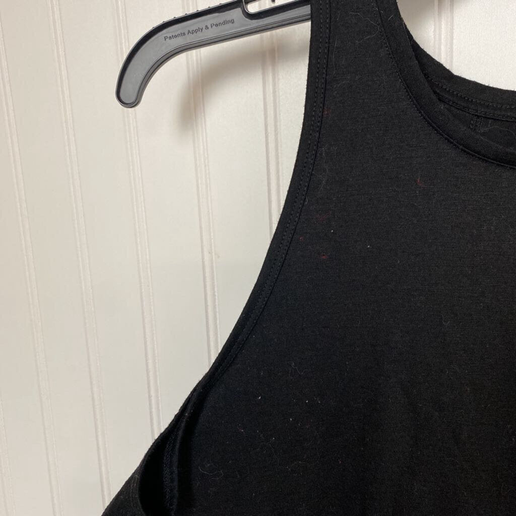 SOLID TANK TOP