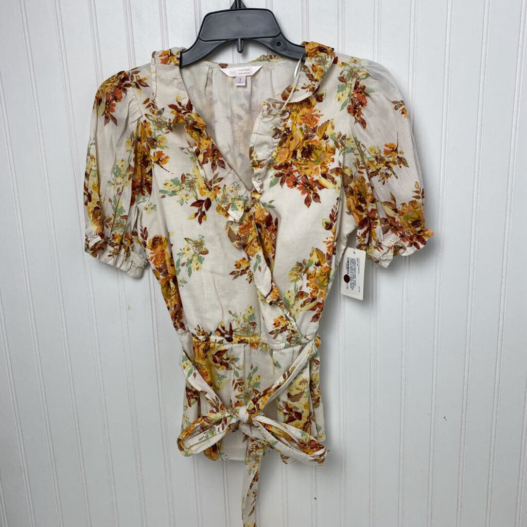SHORT SLEEVE FLORAL BLOUSE