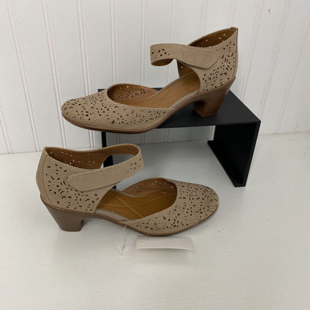 LADIES DRESS SHOES