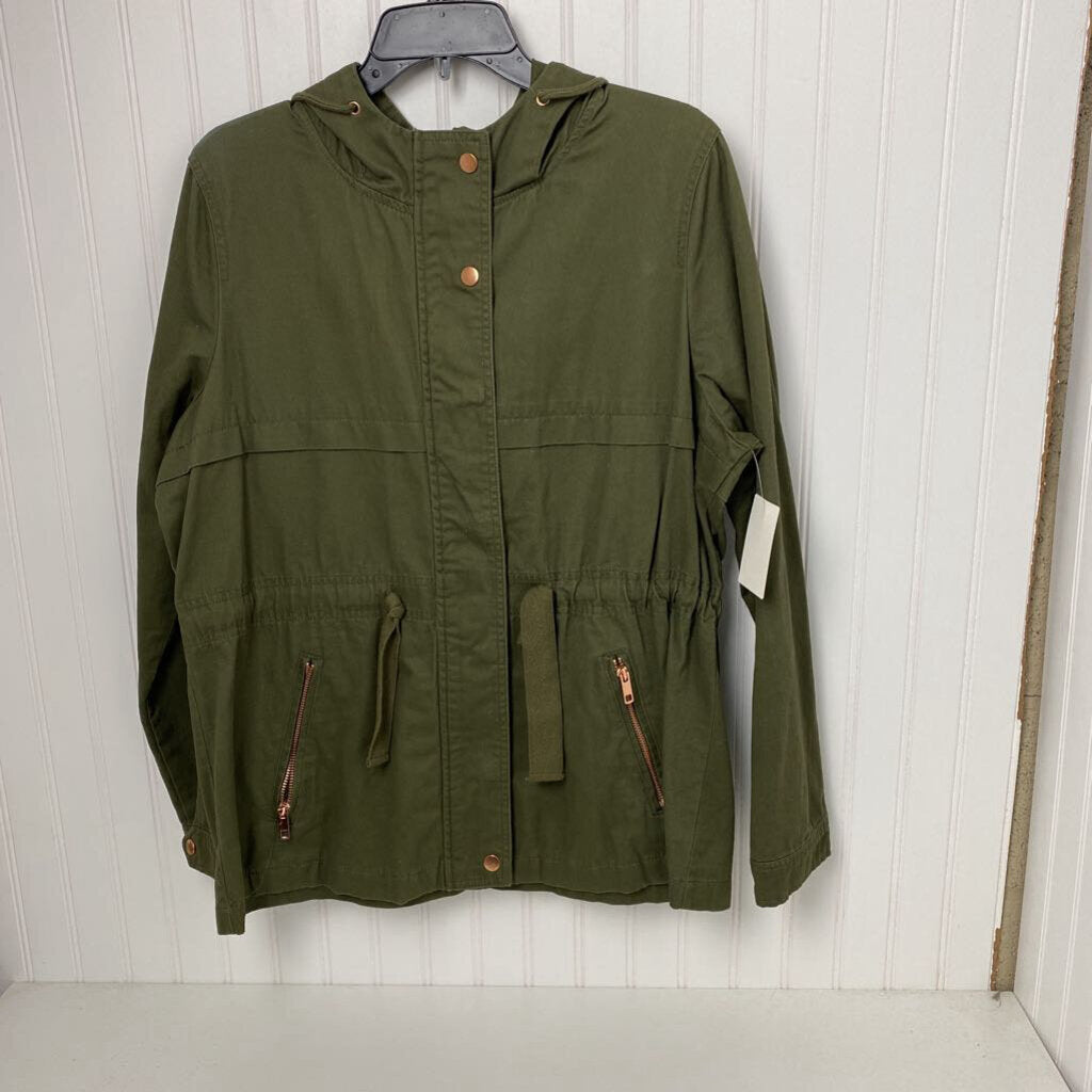 LIGHTWEIGHT HOODED JACKET