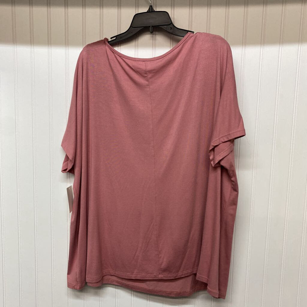 SHORT SLEEVE KNIT TOP