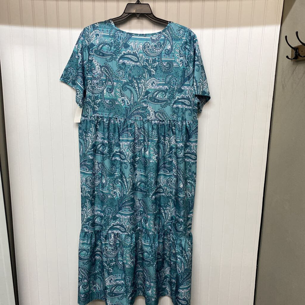 SHORT SLEEVE PAISLEY DRESS