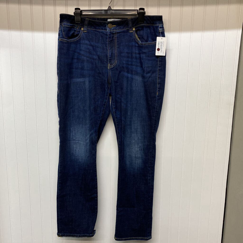 HI RISE STRAIGHT LEG JEANS