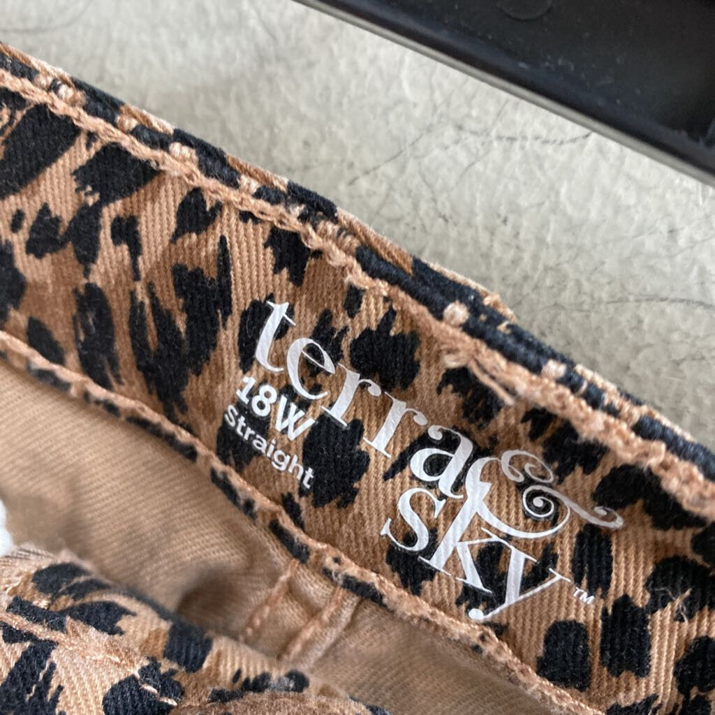 CHEETAH PRINT JEANS