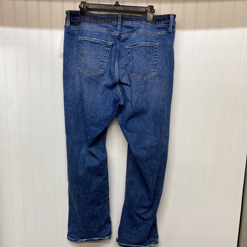 HIGH RISE JEANS