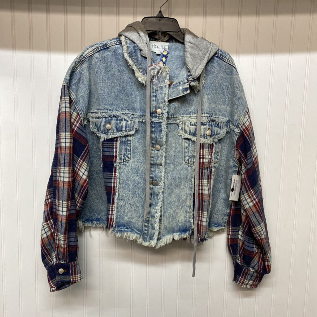 HOODED DENIM JACKET