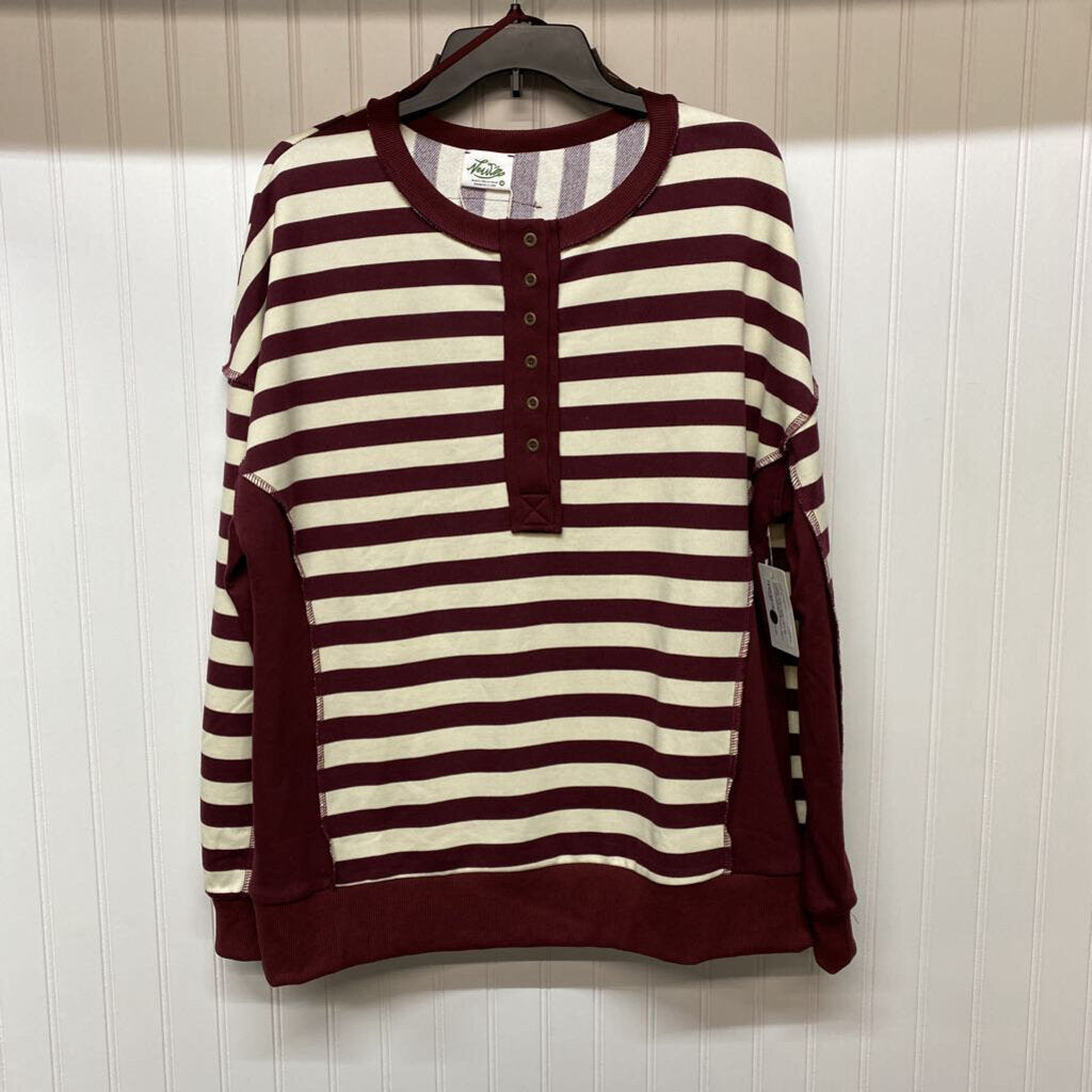 STRIPED SWEATSHIRT