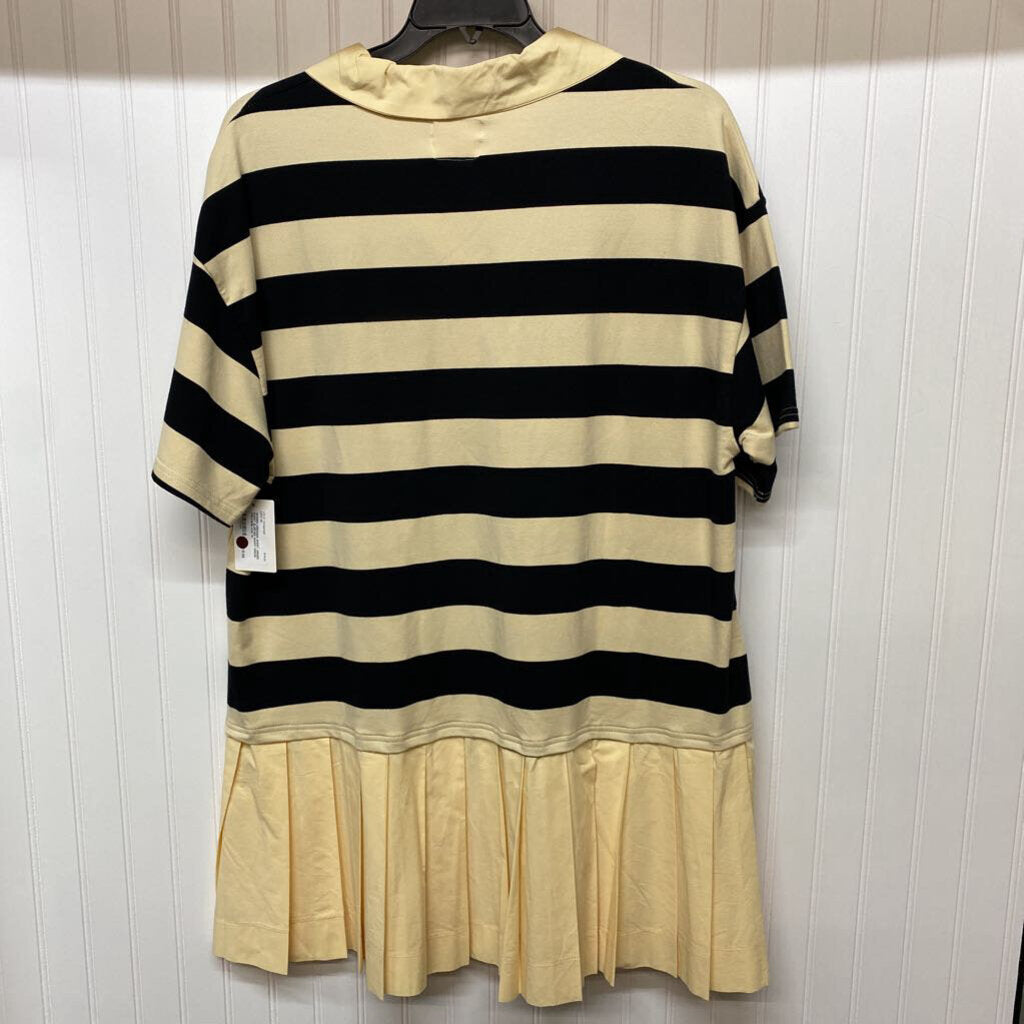 SHORT SLEEVED SHORT DRESS