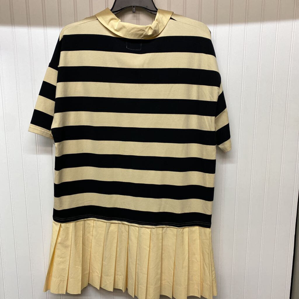 SHORT SLEEVED SHORT DRESS