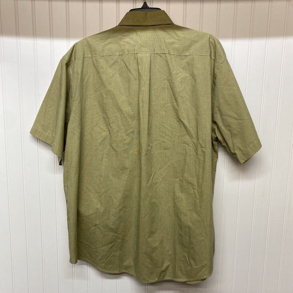 SHORT SLEEVED SHIRT