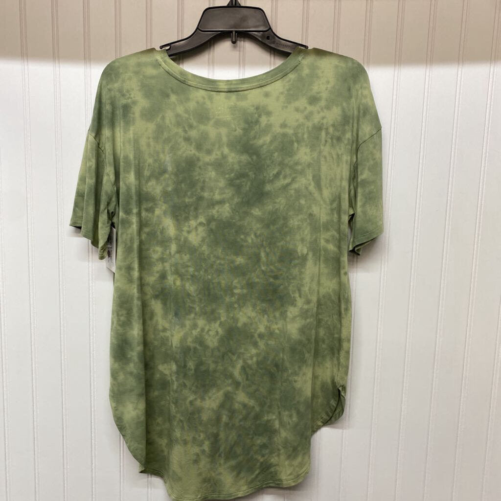 SHORT SLEEVED SHIRT