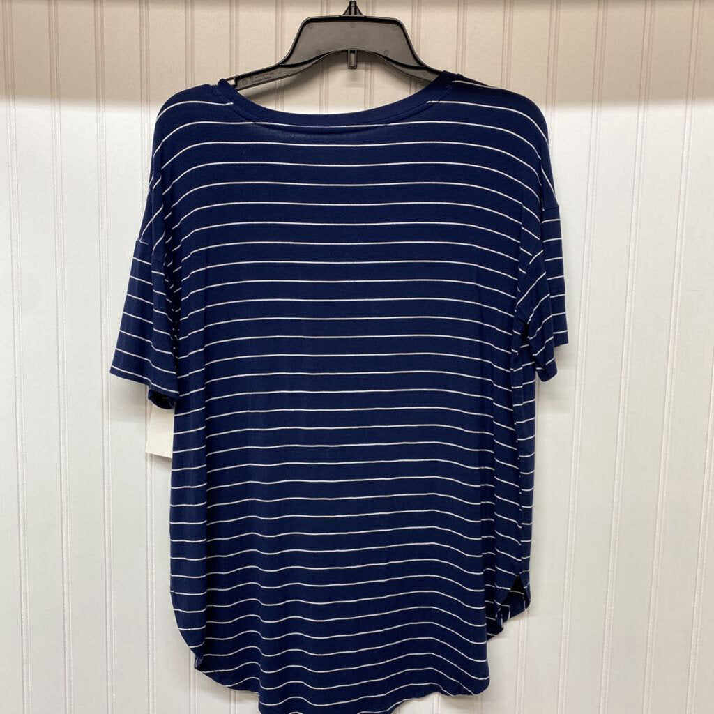 SHORT SLEEVED SHIRT