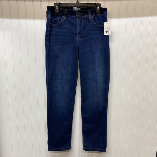 STRAIGHT LEGGED JEANS
