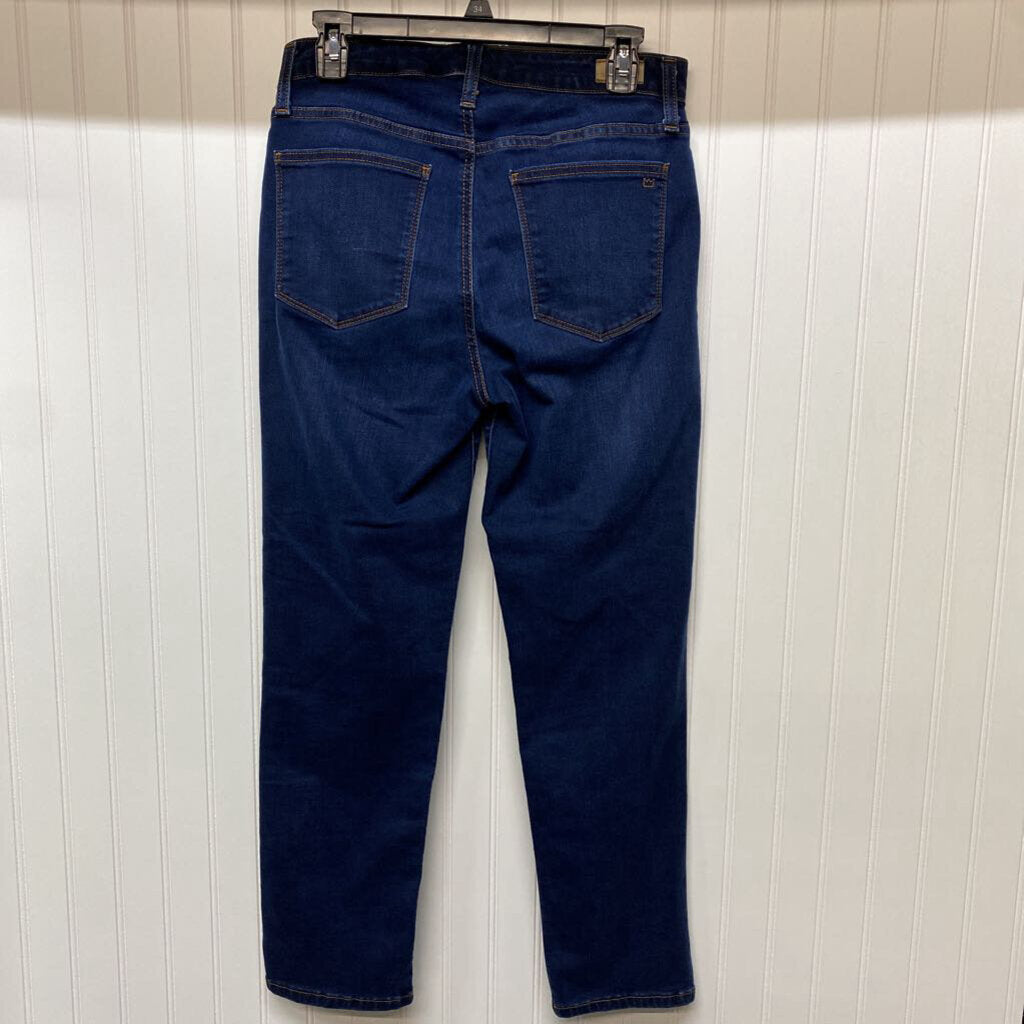 STRAIGHT LEGGED JEANS
