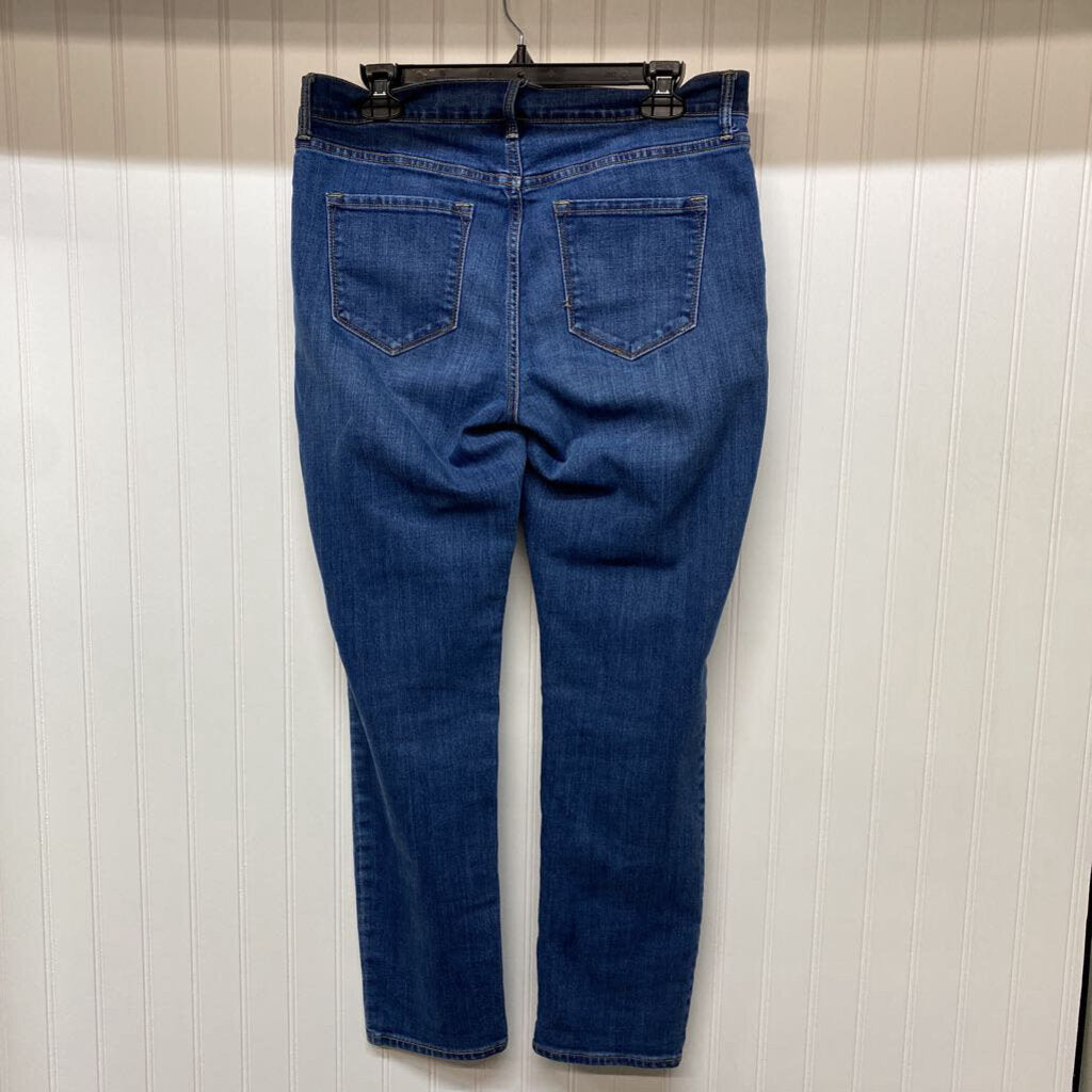 BASIC JEANS