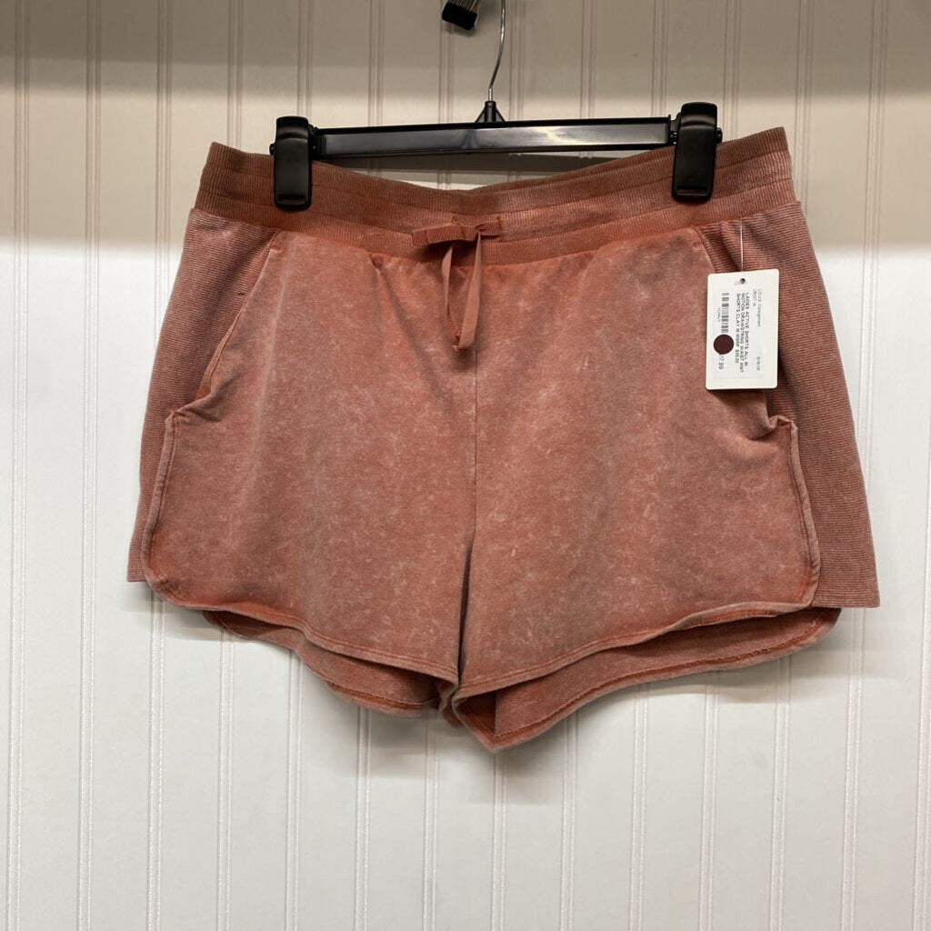 DRAWSTRING WAIST KNIT SHORTS