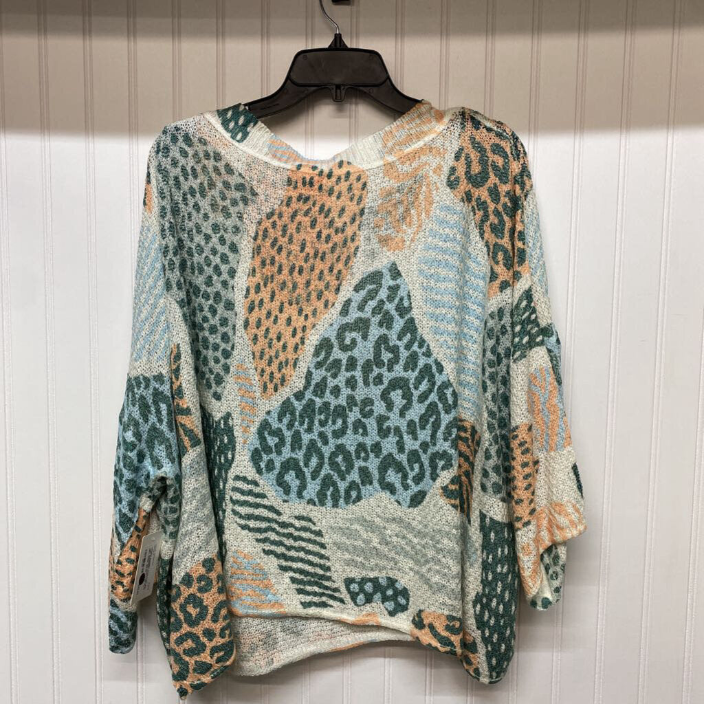 THIN SUMMMER SWEATER