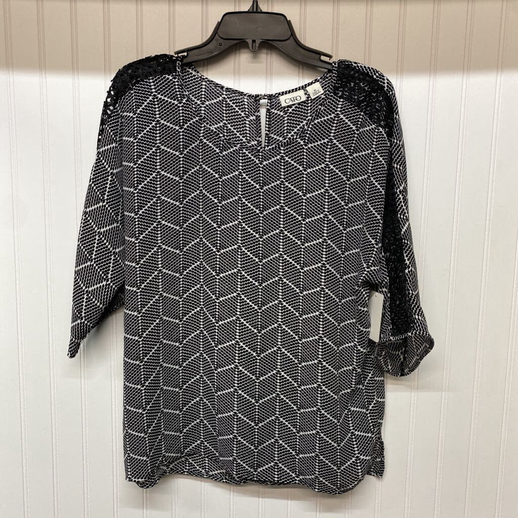 LACE TRIMMED LONG SLEEVED