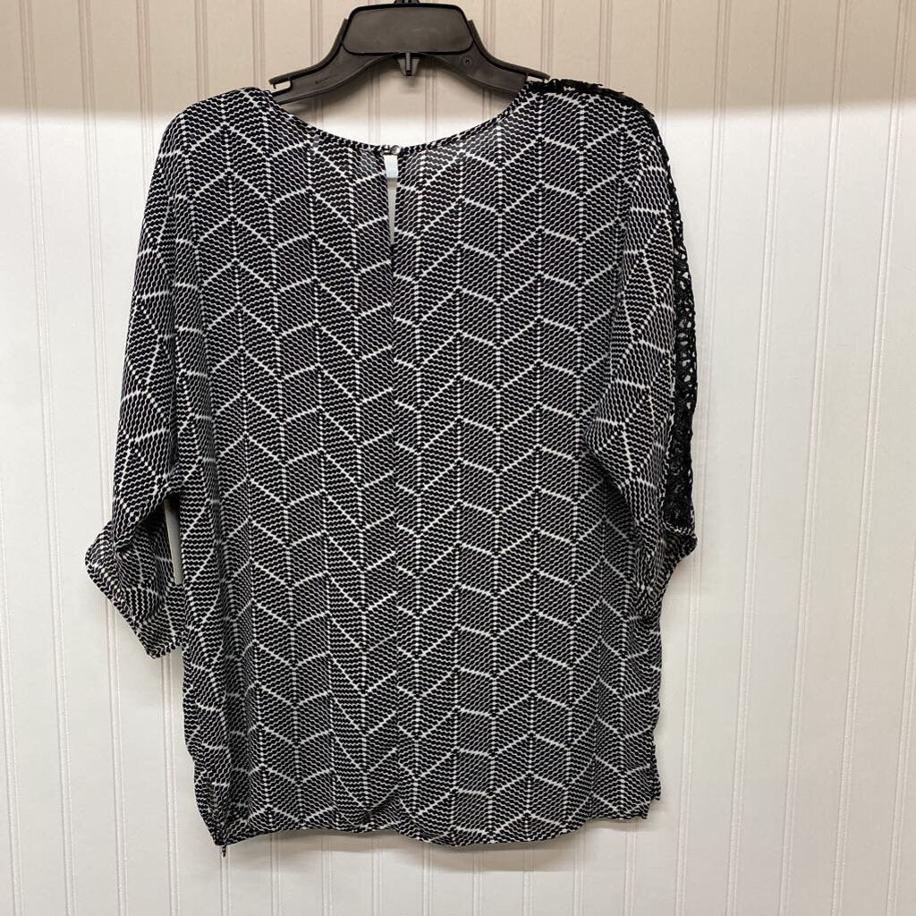 LACE TRIMMED LONG SLEEVED