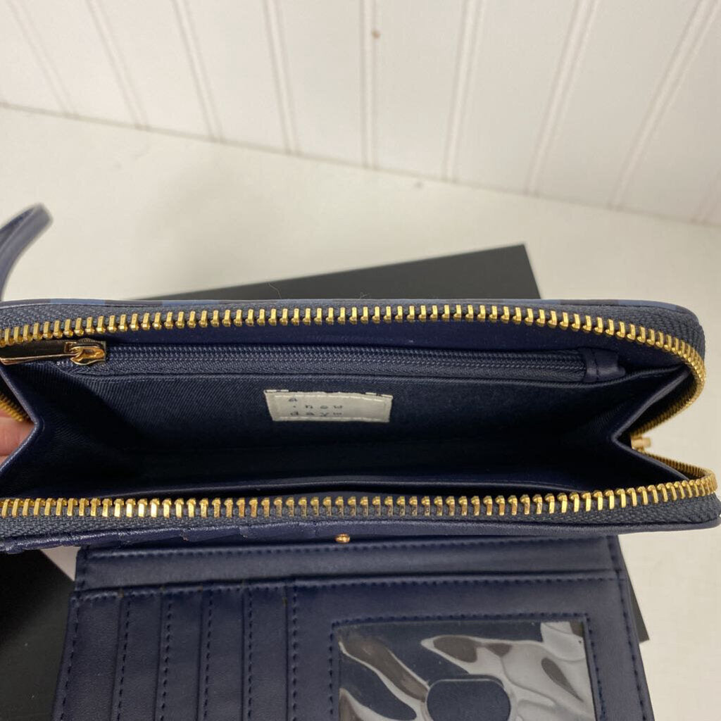 WRISTLET WALLET