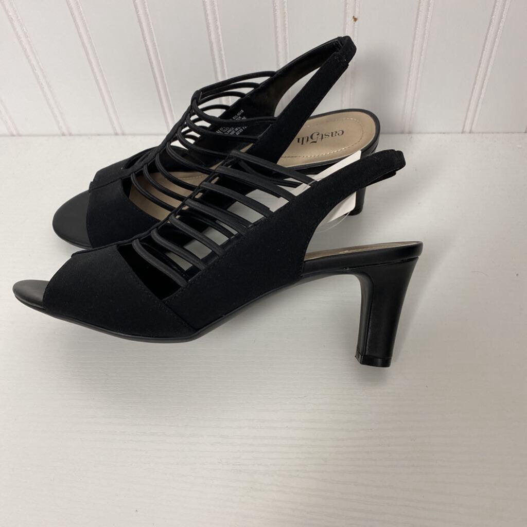 STRAPPED HEELS