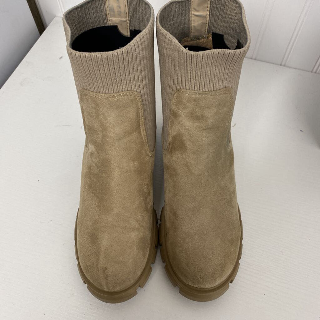 FAUX SUEDE ANKLE BOOT