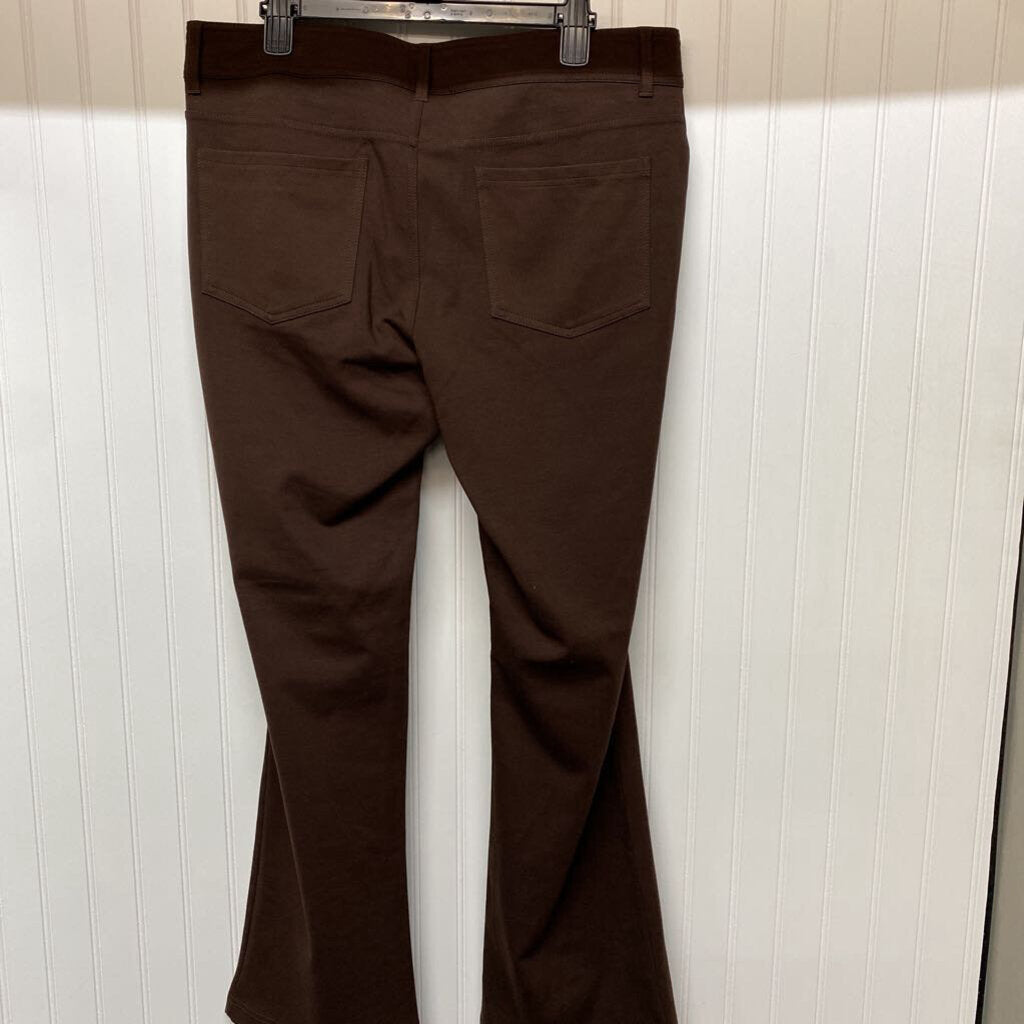 FLAT FRONT CASUAL PANTS