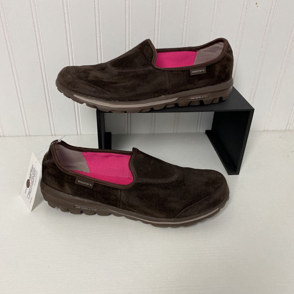 SUEDE SLIP ON WALKING SHOES