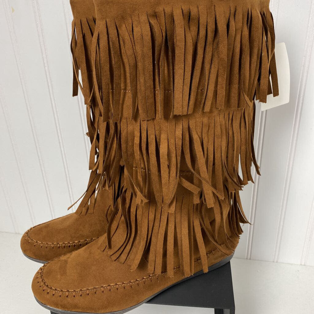 FRINGED BOOTS