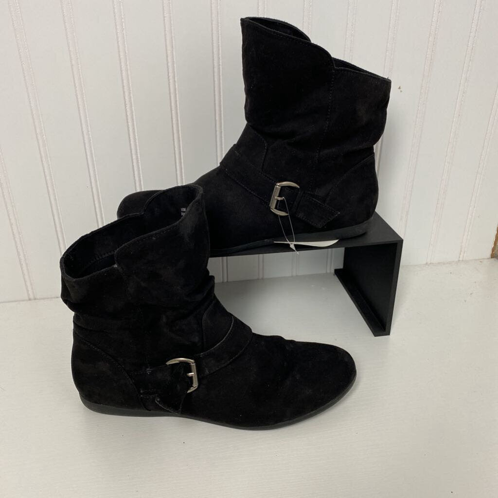 FAUX SUEDE ANKLE BOOTS