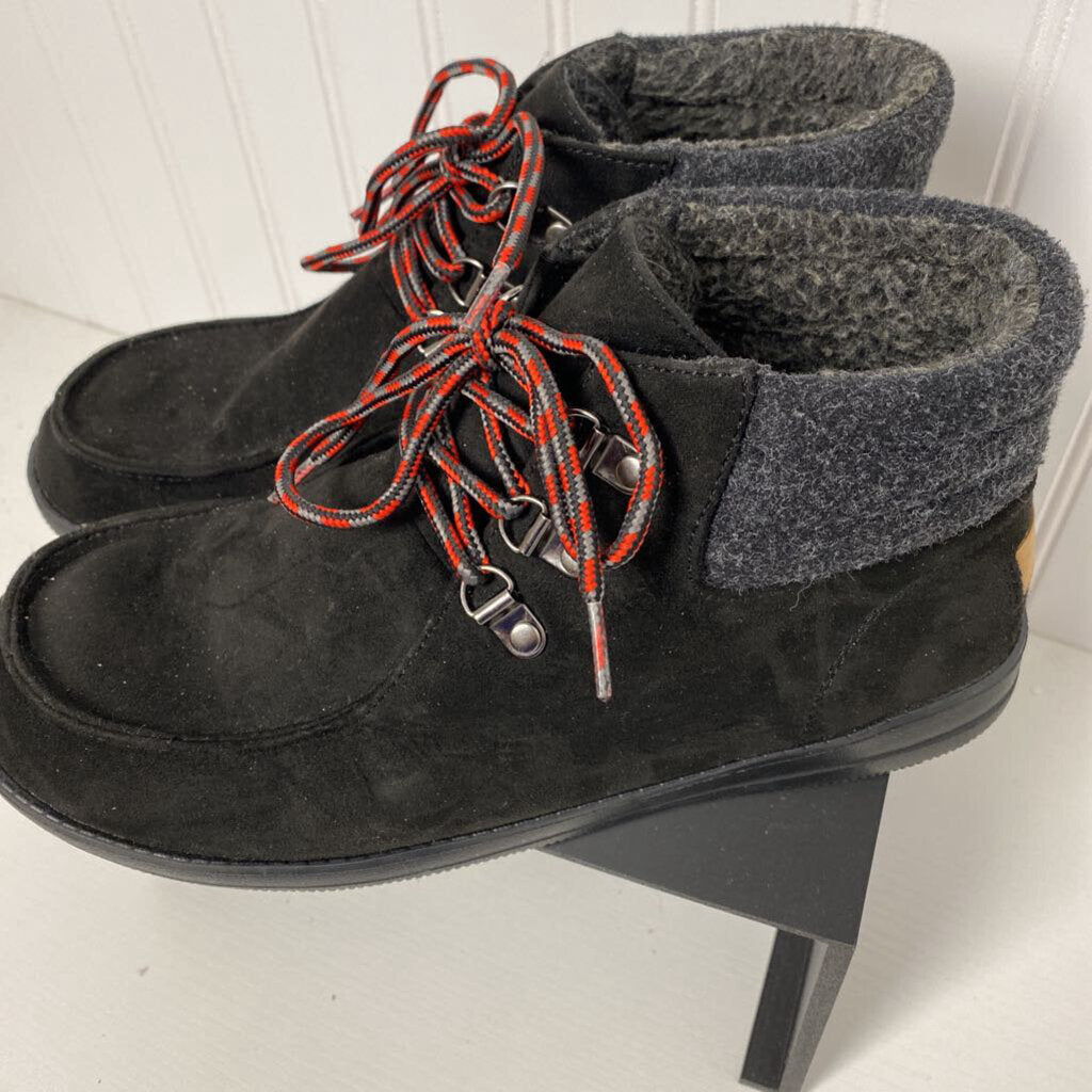FUR LINED ANKLE BOOTS