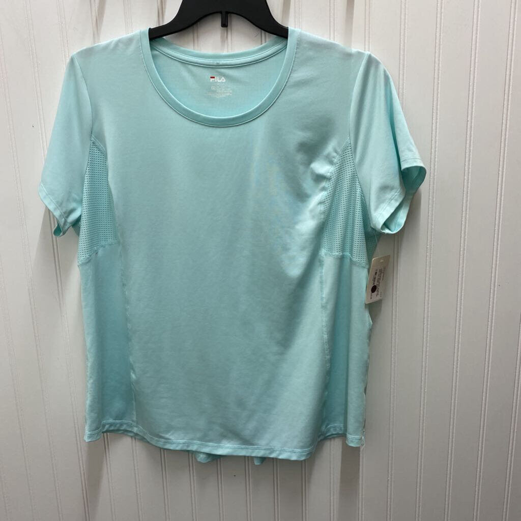 SHORT SLEEVED TOP